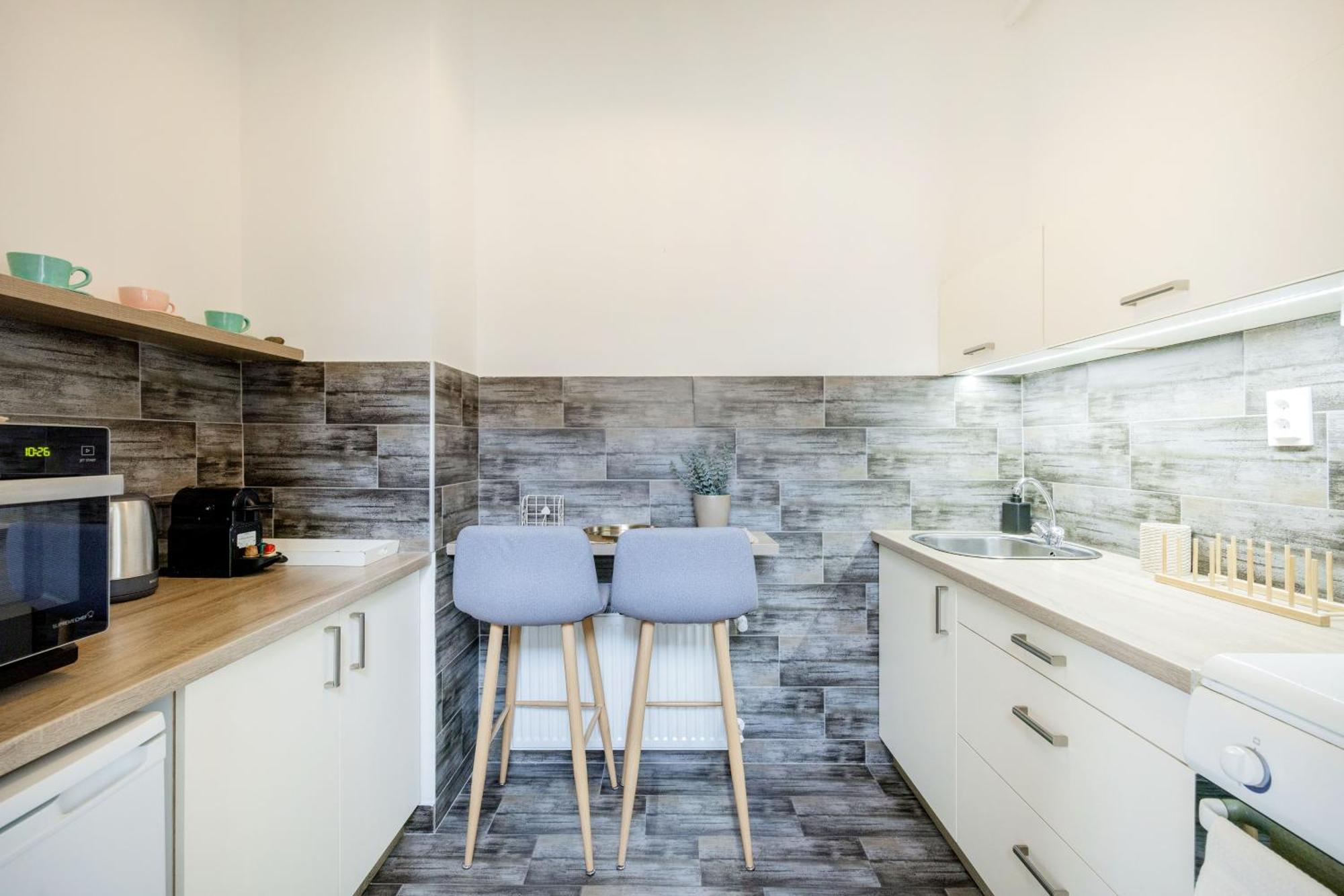 A Touch Of Provence And Pastels In The Centre Appartement Boedapest Buitenkant foto
