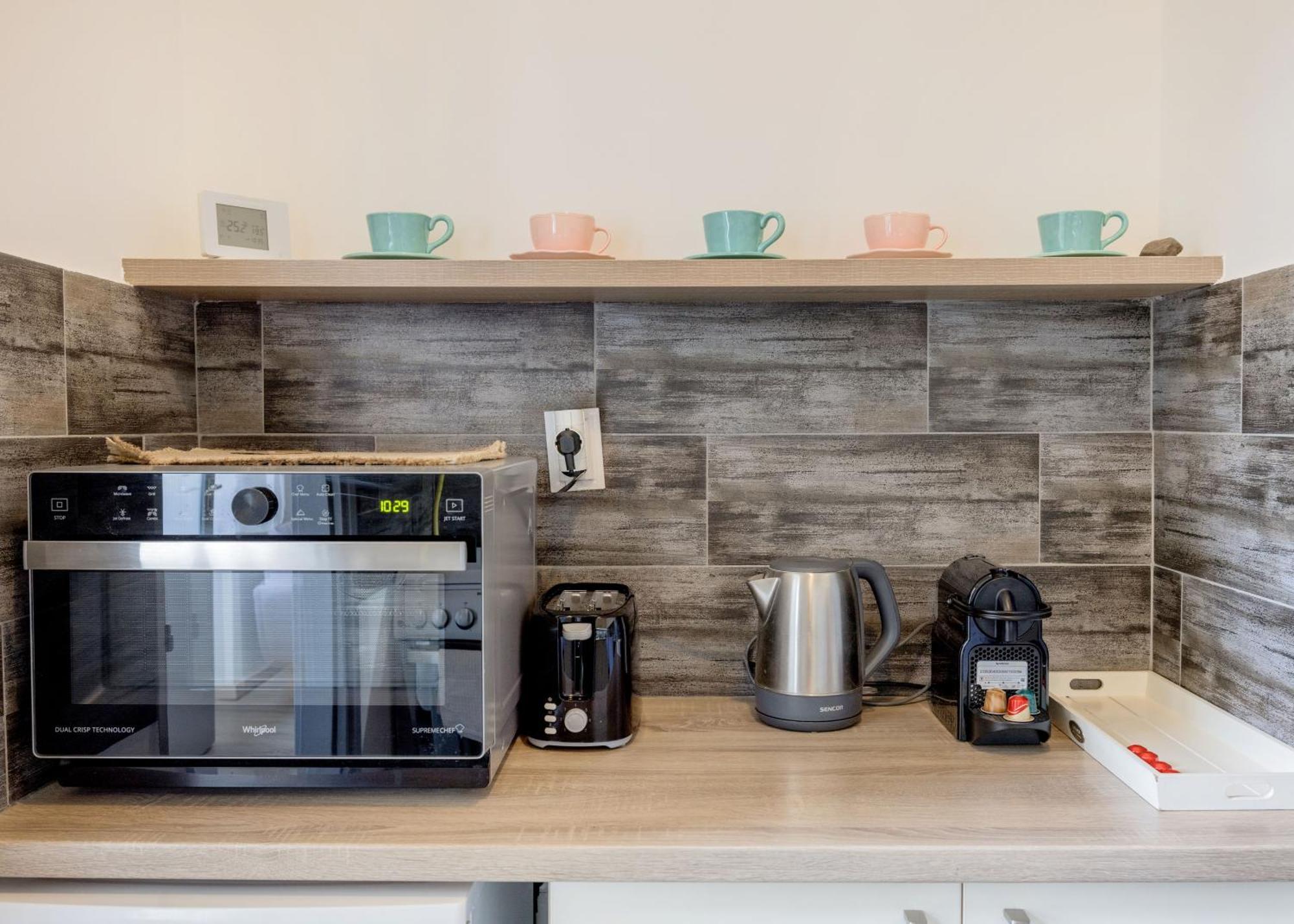 A Touch Of Provence And Pastels In The Centre Appartement Boedapest Buitenkant foto